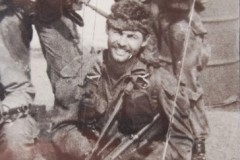 Jon-Cavaiani-in-Vietnam-with-his-CAR-15